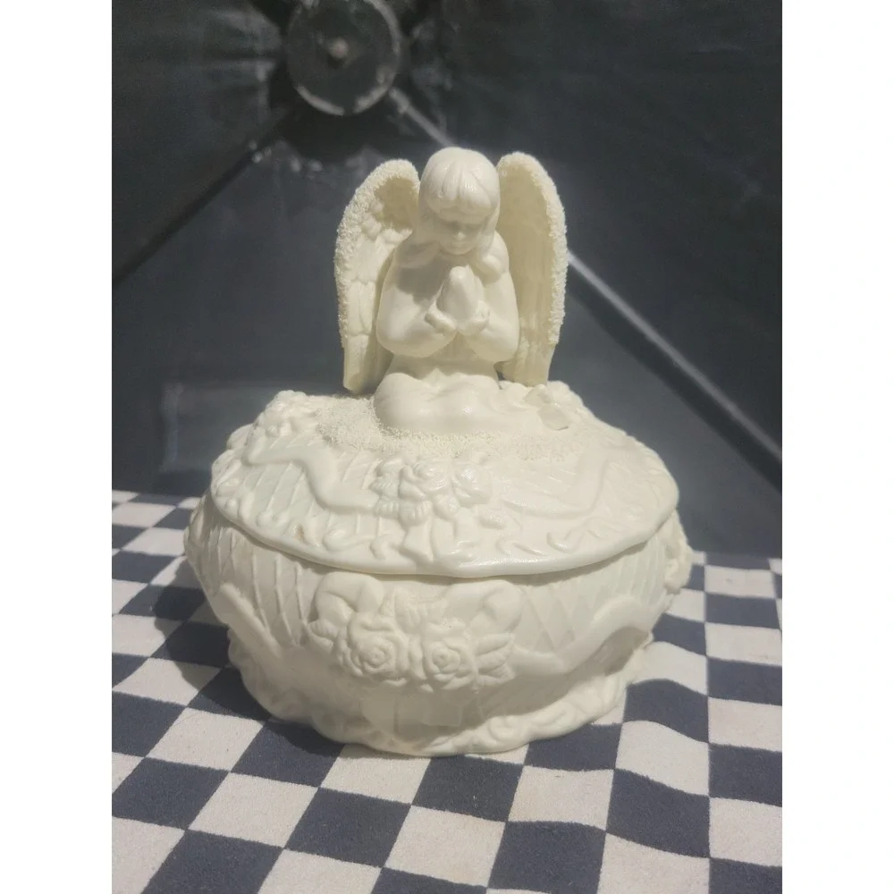 Ivory Ceramic Praying Angel Trinket Box Cherub Keepsake Dish Floral Decor 7